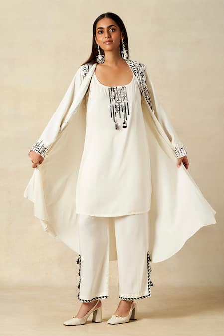 Buy_Gulabo By Abu Sandeep_Off White Rayon Metallic Thread Geometric Pattern Embroidered Coat With Tunic 