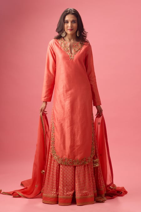 Nikasha Embroidered Kurta Lehenga Set 