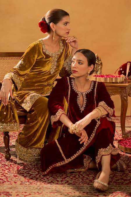 Buy_Bhawna Sethi_Yellow Silk, Velvet, Tissue Embroidery, Zari Split Zainab Kurta Palazzo Set 