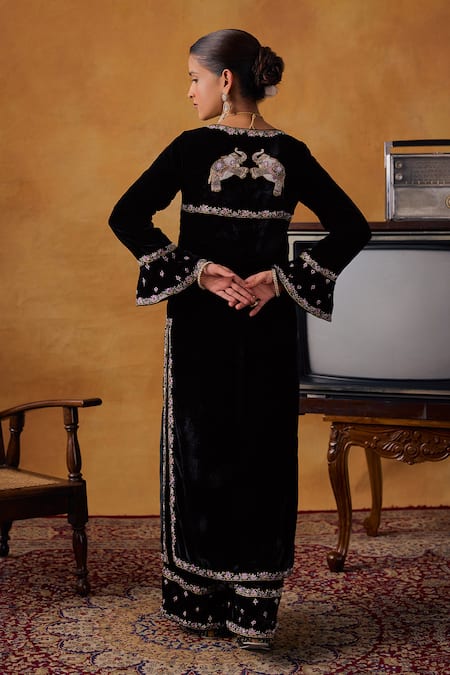 Bhawna Sethi Zeenat Embroidered Kurta Palazzo Set 