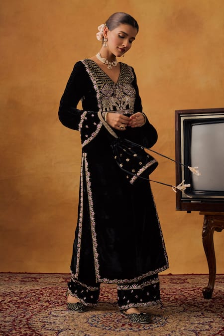 Buy_Bhawna Sethi_Black Silk, Velvet, Tissue Embroidery, Zari V-neck Zeenat Kurta Palazzo Set 