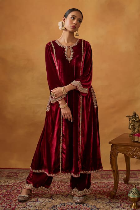 Bhawna Sethi_Maroon Silk, Velvet, Organza Nur Jahan Zardozi Kurta Pant Set With Potli _Online_at_Aza_Fashions
