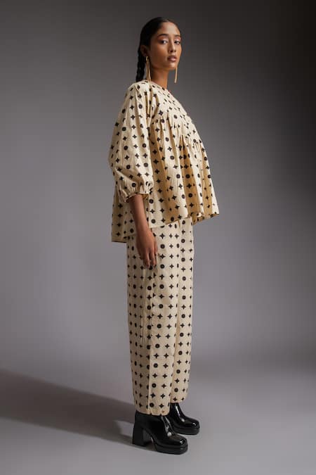 Shop JAYATI GOENKA Beige Cotton Embroidery Swing Handblock Motif Print Shirt Blouse With Trouser Online at Aza Fashions Shop_JAYATI GOENKA_Beige Cotton Embroidery Swing Handblock Motif Print Shirt Blouse With Trouser _Online_at_Aza_Fashions