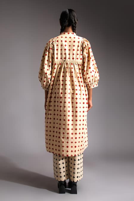 Shop JAYATI GOENKA Red Cotton Embroidery Mandarin Collar Voyage Dusk Motif Print Kurta With Trouser at Aza Fashions Shop_JAYATI GOENKA_Red Cotton Embroidery Mandarin Collar Voyage Dusk Motif Print Kurta With Trouser _at_Aza_Fashions