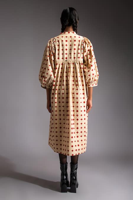 Shop JAYATI GOENKA Red Cotton Mandarin Collar Voyage Dusk Motif Print Dress at Aza Fashions Shop_JAYATI GOENKA_Red Cotton Mandarin Collar Voyage Dusk Motif Print Dress _at_Aza_Fashions