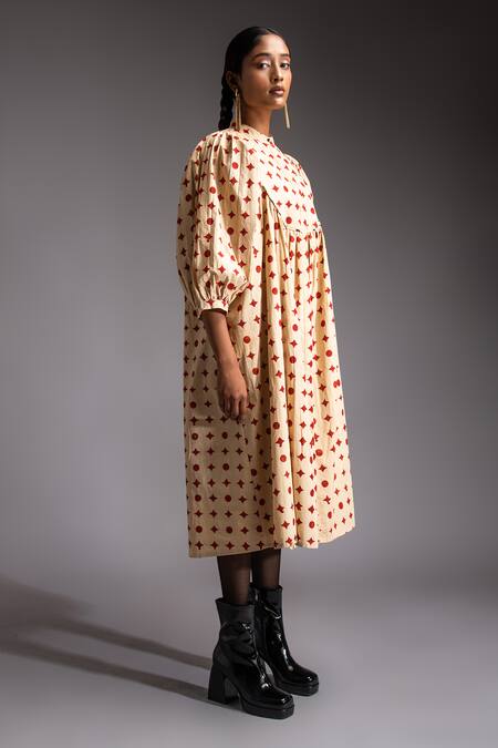 Buy JAYATI GOENKA Red Cotton Mandarin Collar Voyage Dusk Motif Print Dress Online at Aza Fashions Buy_JAYATI GOENKA_Red Cotton Mandarin Collar Voyage Dusk Motif Print Dress _Online_at_Aza_Fashions