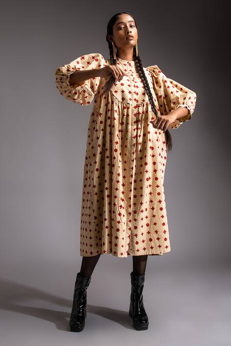 Buy JAYATI GOENKA Red Cotton Mandarin Collar Voyage Dusk Motif Print Dress Buy_JAYATI GOENKA_Red Cotton Mandarin Collar Voyage Dusk Motif Print Dress