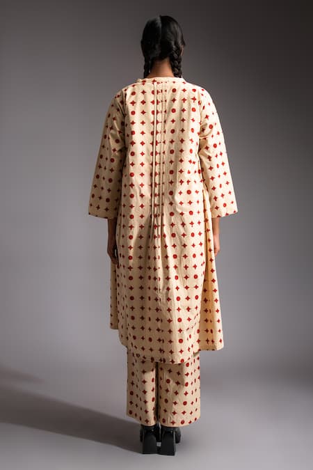 Shop JAYATI GOENKA Red Cotton Embroidery Open Neck Venus Motif Print Jacket And Pant Set at Aza Fashions Shop_JAYATI GOENKA_Red Cotton Embroidery Open Neck Venus Motif Print Jacket And Pant Set _at_Aza_Fashions