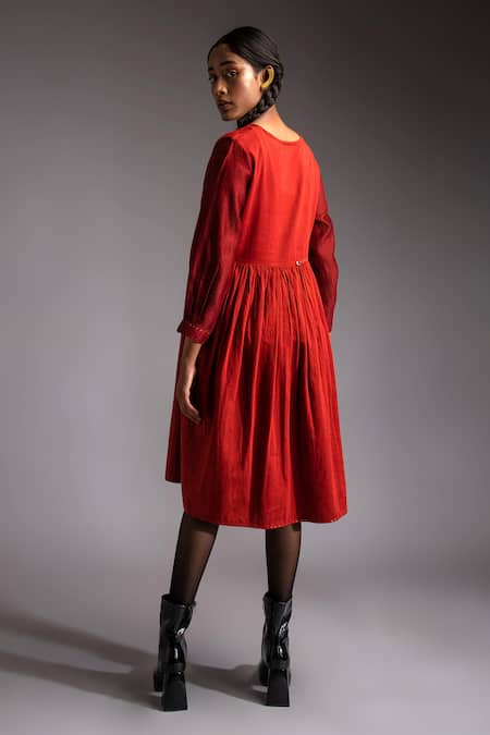 Shop JAYATI GOENKA Red Chanderi, Cotton Satin V-neck Nomad A-line Empire Dress at Aza Fashions Shop_JAYATI GOENKA_Red Chanderi, Cotton Satin V-neck Nomad A-line Empire Dress _at_Aza_Fashions