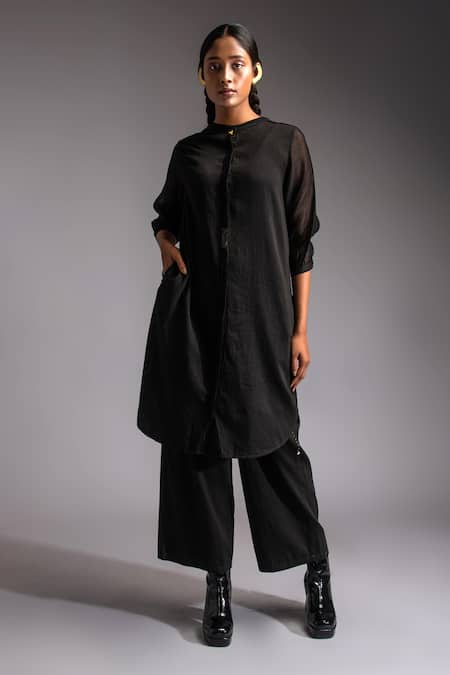 Jayati Goenka Black Cotton Satin Solid Mandarin Collar Noir Celestial Kurta With Trouser 