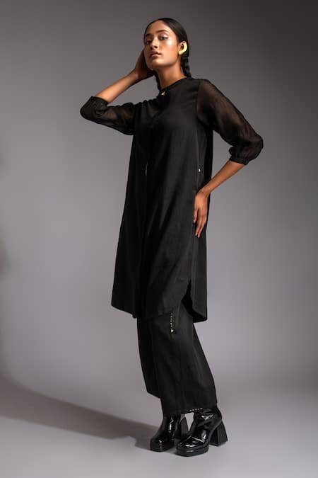 JAYATI GOENKA Black Cotton Satin Mandarin Collar Noir Celestial Solid Kurta With Trouser at Aza Fashions JAYATI GOENKA_Black Cotton Satin Mandarin Collar Noir Celestial Solid Kurta With Trouser _at_Aza_Fashions