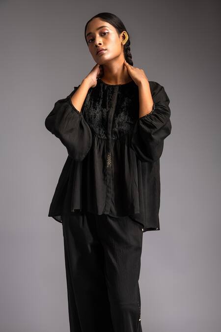 Buy_JAYATI GOENKA_Black Velvet, Cotton Satin Embroidery Applique Yoke Blouson Top With Trouser 