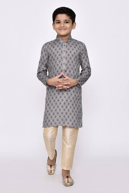 Buy_Petite Pomme_Grey Rayon, Silk Sequins, Embroidery Threadwork Kurta With Pyjama _Online_at_Aza_Fashions