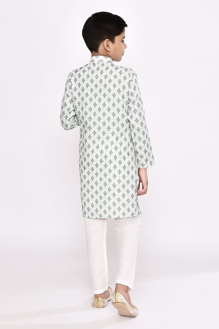 Shop_Petite Pomme_Off White Rayon, Silk Embroidery Floral Pattern Kurta With Pyjama _at_Aza_Fashions