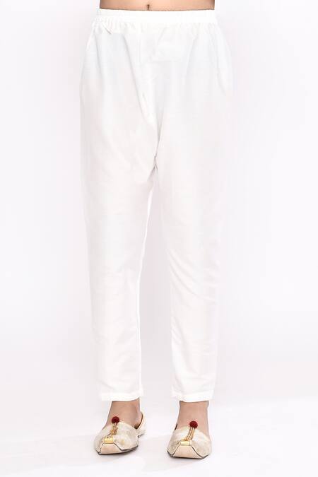 Petite Pomme_Off White Rayon, Silk Embroidery Floral Butti Pattern Kurta With Pyjama _Online_at_Aza_Fashions