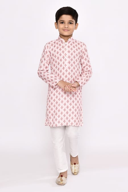 Buy_Petite Pomme_Off White Rayon, Silk Embroidery Floral Butti Pattern Kurta With Pyjama _Online_at_Aza_Fashions