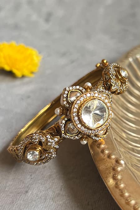 Prestones Kundan Embellished Bangle 