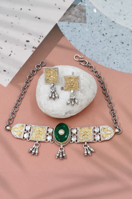 Sangeeta Boochra Green Emerald Stone Radiant Duo Embellished Choker Set 