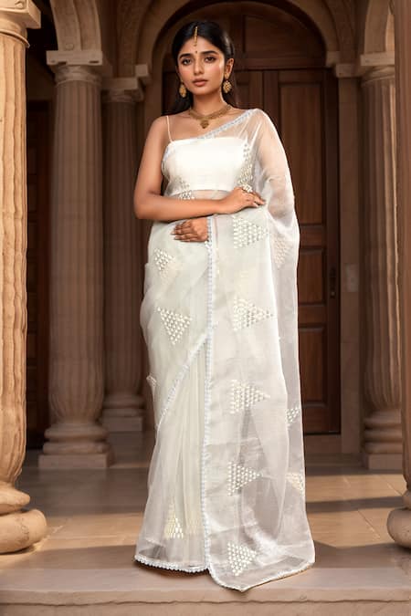 Samyukta Singhania Grey Tissue Slub Embroidered Triangle Sequin Saree With Unstitched Blouse Piece 