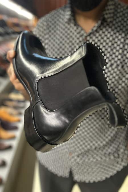 Buy_Fellmonger_Black Plain Leather Chelsea Boots 