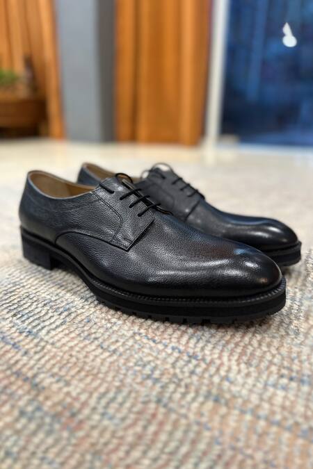 Shop_Fellmonger_Black Textured Leather Derby Shoes 