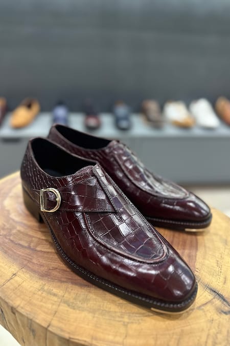 Buy_Fellmonger_Burgundy Croco Textured Pattern Single Monk Strap _Online_at_Aza_Fashions
