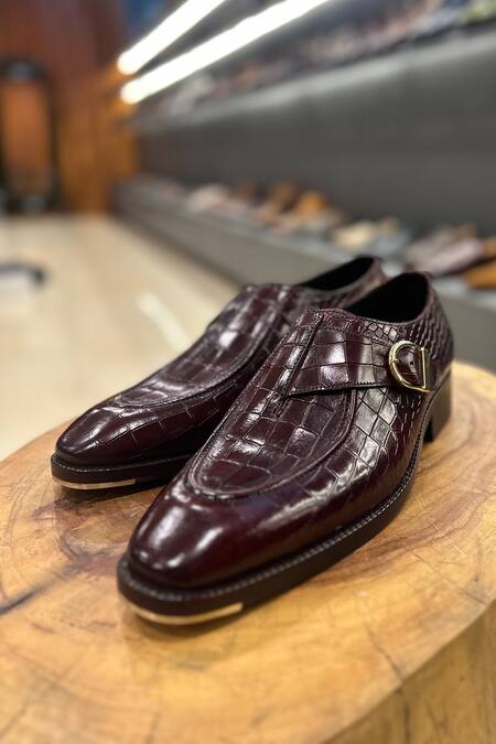 Fellmonger_Burgundy Croco Textured Pattern Single Monk Strap _at_Aza_Fashions