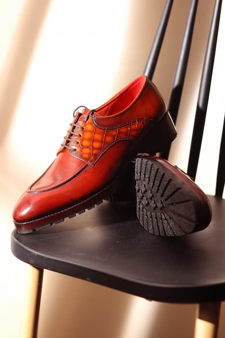 FELLMONGER Croco Textured Pattern Derby Shoes 