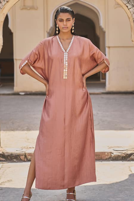 Dash and Dot Mirrorwork Applique Kaftan 