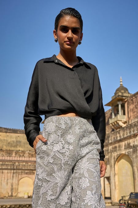 Buy_Dash And Dot_Black Polyester, Nylon Embroidery Collared Draped Shirt With Floral Pant 