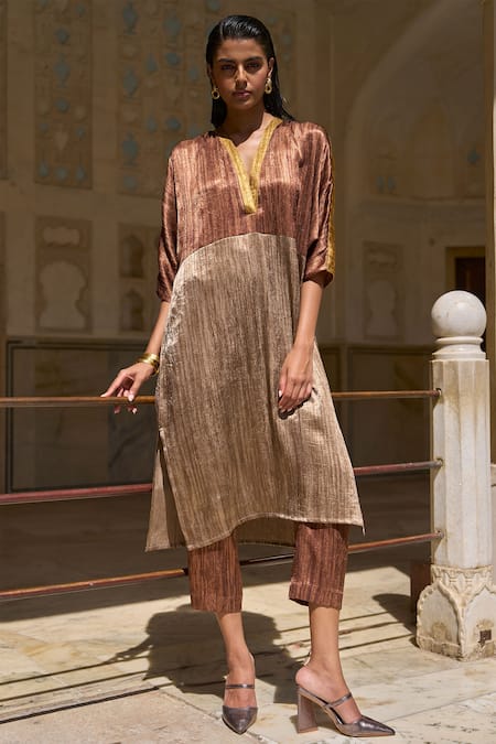 Dash And Dot Multi Color Polyester V-neck Colorblock Textured Pleated Tunic And Pant Set Online at Aza Fashions Dash And Dot_Multi Color Polyester V-neck Colorblock Textured Pleated Tunic And Pant Set _Online_at_Aza_Fashions