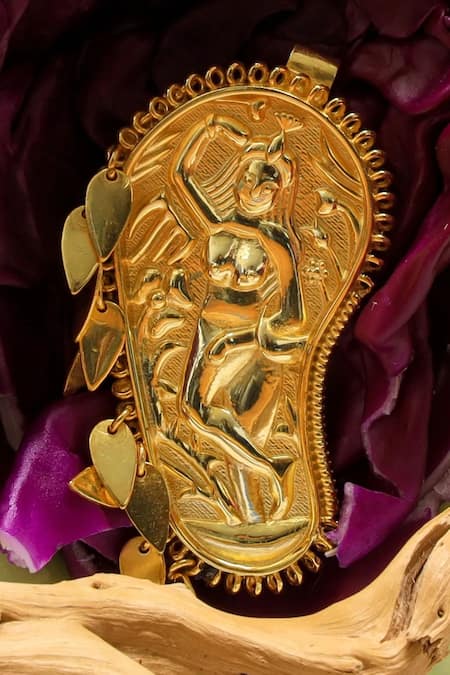 Shop MAALICIOUS JEWELRY Gold Plated Kaveri Goddess Vishnumaya Carved Earrings at Aza Fashions Shop_MAALICIOUS JEWELRY_Gold Plated Kaveri Goddess Vishnumaya Carved Earrings _at_Aza_Fashions