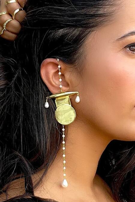 Buy_MAALICIOUS JEWELRY_Gold Plated Pearls Ellora Geometric Shaped Earrings _Online_at_Aza_Fashions