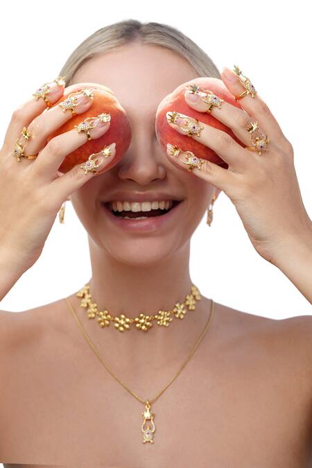 Buy_MAALICIOUS JEWELRY_Gold Plated Paloma Contemporary Chain_Online_at_Aza_Fashions