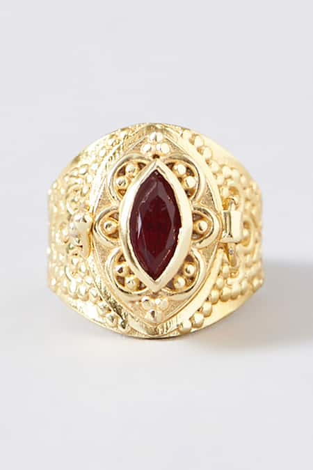 MAALICIOUS JEWELRY Openable Carved Poison Ring 