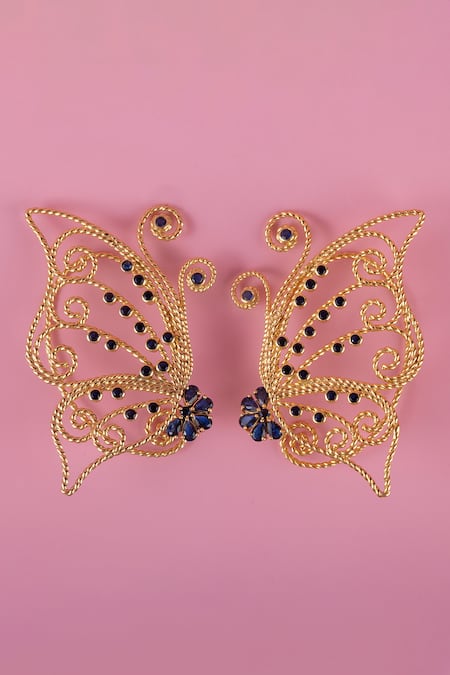 Shop MAALICIOUS JEWELRY Gold Plated Zari Butterfly Wings Earcuff at Aza Fashions Shop_MAALICIOUS JEWELRY_Gold Plated Zari Butterfly Wings Earcuff _at_Aza_Fashions