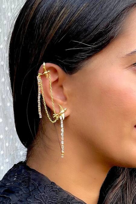 Buy_MAALICIOUS JEWELRY_Gold Plated Zari Hummingbird Chain Tassel Earrings _Online_at_Aza_Fashions