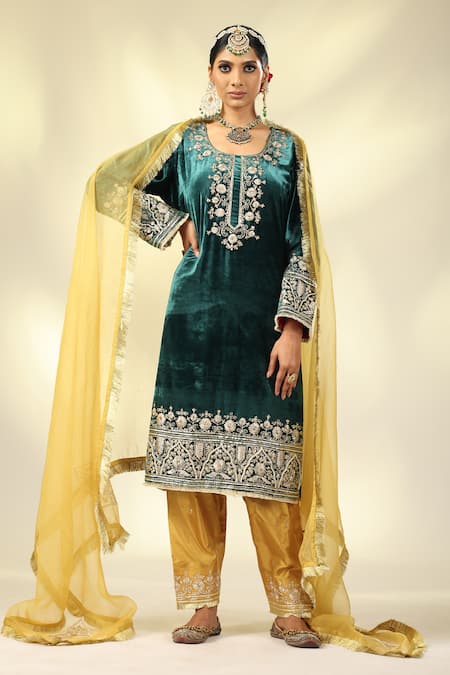 SHIVANI SABHARWAL Sequin Zari Embroidered Kurta Salwar Set 