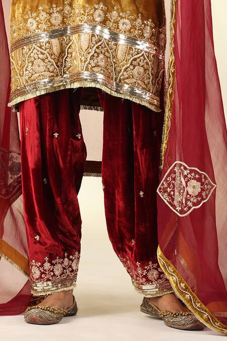 Shivani Sabharwal_Gold , , Crepe, Pearls, Embroidered Kurta Salwar Set _Online_at_Aza_Fashions