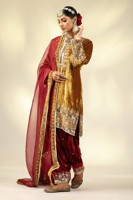 Buy_Shivani Sabharwal_Gold , , Crepe, Pearls, Embroidered Kurta Salwar Set _Online_at_Aza_Fashions