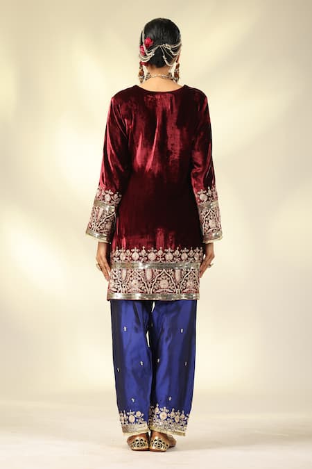 Shivani Sabharwal Pearl Zari Embroidered Kurta Salwar Set 