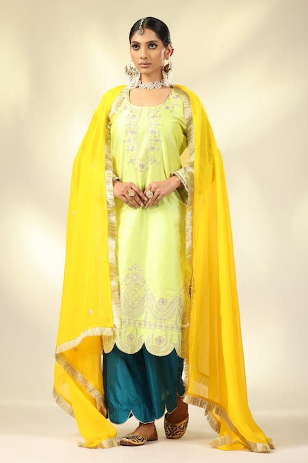 SHIVANI SABHARWAL Green Kurta And Pant Silk Dupatta Organza Embroidered Zari Scalloped Set 