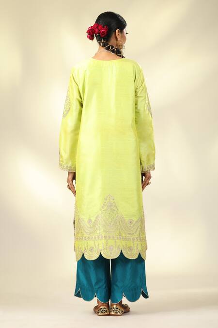 Shivani Sabharwal Zari Embroidered Scalloped Kurta Pant Set 