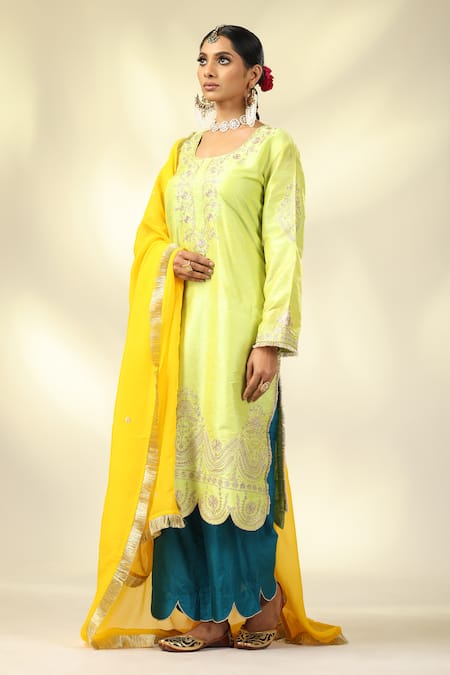 Buy_Shivani Sabharwal_Green Silk, Organza Sequins, Lace Zari Embroidered Scalloped Kurta Pant Set 