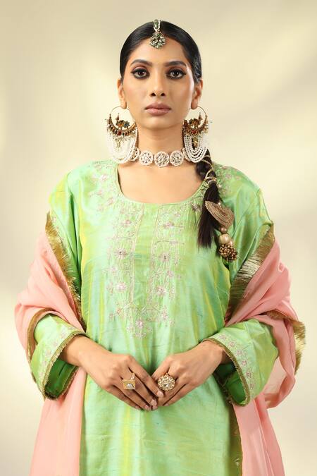 Buy_Shivani Sabharwal_Green Silk, Organza Sequins, Zari, Embroidery Round Neck Kurta Pant Set 