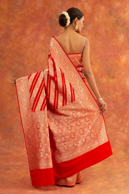 Shop Neitri Red Silk, Brocade Zari Rose Diagonal Pattern Saree With Running Blouse at Aza Fashions Shop_Neitri_Red Silk, Brocade Zari Rose Diagonal Pattern Saree With Running Blouse _at_Aza_Fashions