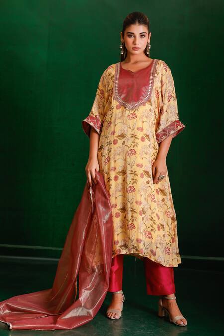 The Home Affair Yellow Muslin, Cotton, Silk, Tissue Embroidery, Floral Print A-line Kurta Set Online at Aza Fashions The Home Affair_Yellow Muslin, Cotton, Silk, Tissue Embroidery, Floral Print A-line Kurta Set _Online_at_Aza_Fashions