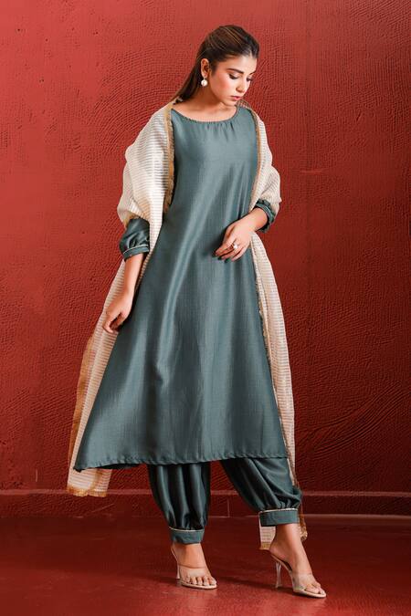 Buy The Home Affair Blue Muslin, Tissue Fringe Boat Neck Solid A-line Kurta Pant Set Online at Aza Fashions Buy_The Home Affair_Blue Muslin, Tissue Fringe Boat Neck Solid A-line Kurta Pant Set _Online_at_Aza_Fashions