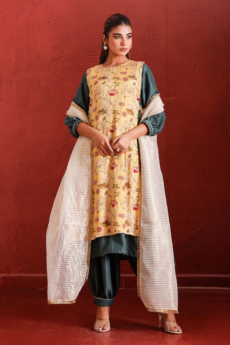 The Home Affair A-Line Solid Kurta Set With Floral Jacket 