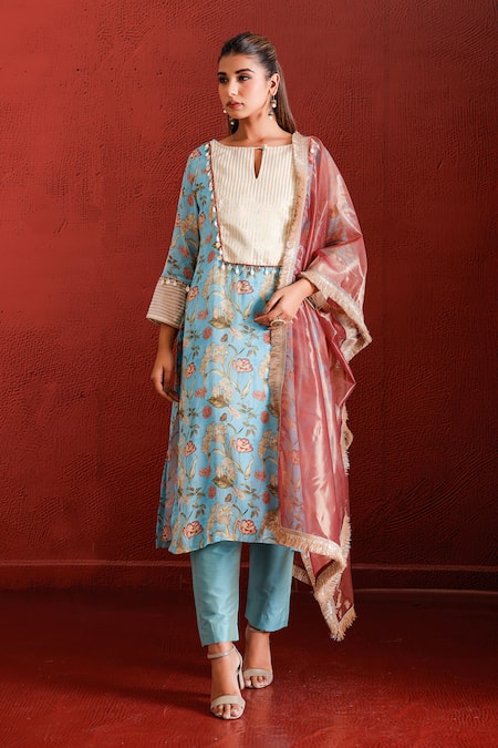 The Home Affair Floral Print Straight Kurta Set 